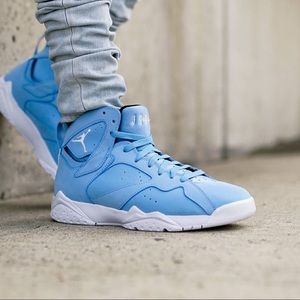 Air Jordan 7 Pantone